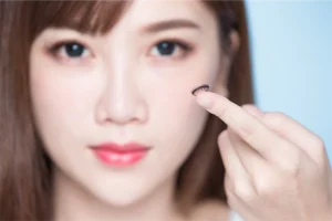 【医師監修】ICL（眼内コンタクトレンズ）手術後にカラコンは使用できるのか徹底解説