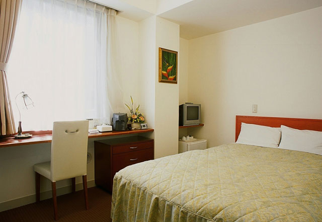 ベッドルーム01