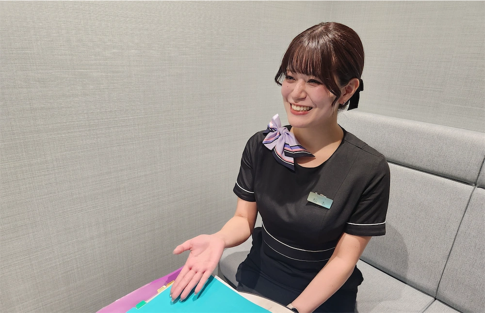 東京院 受付クラーク