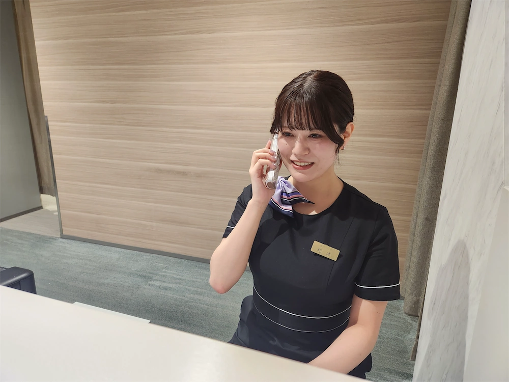 東京院 受付クラーク